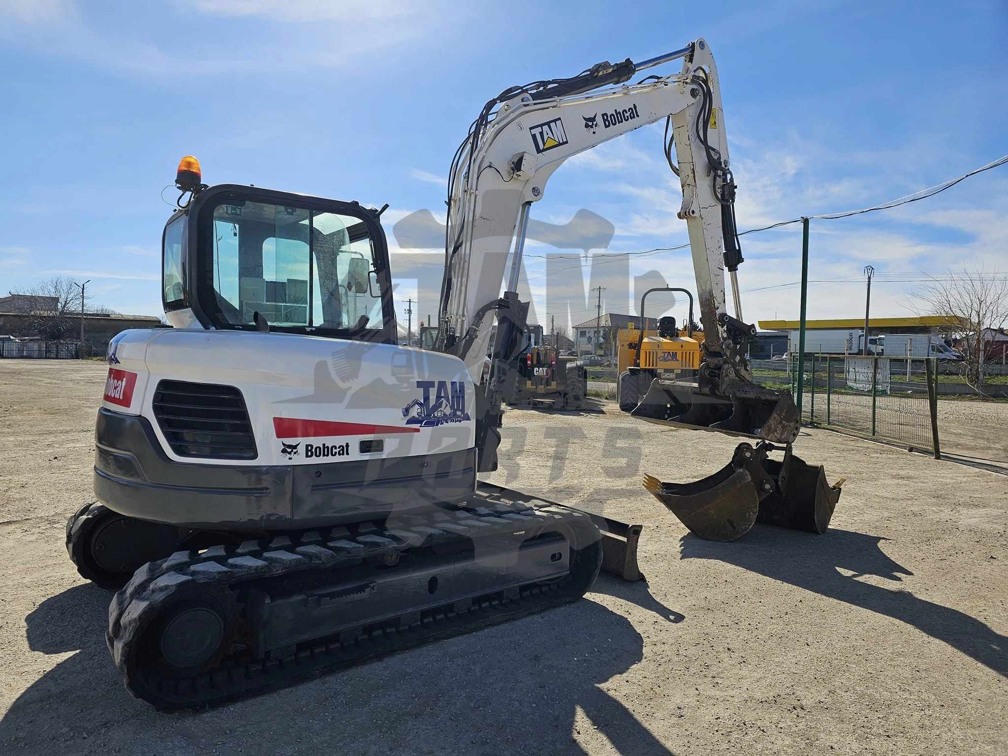BOBCAT E85