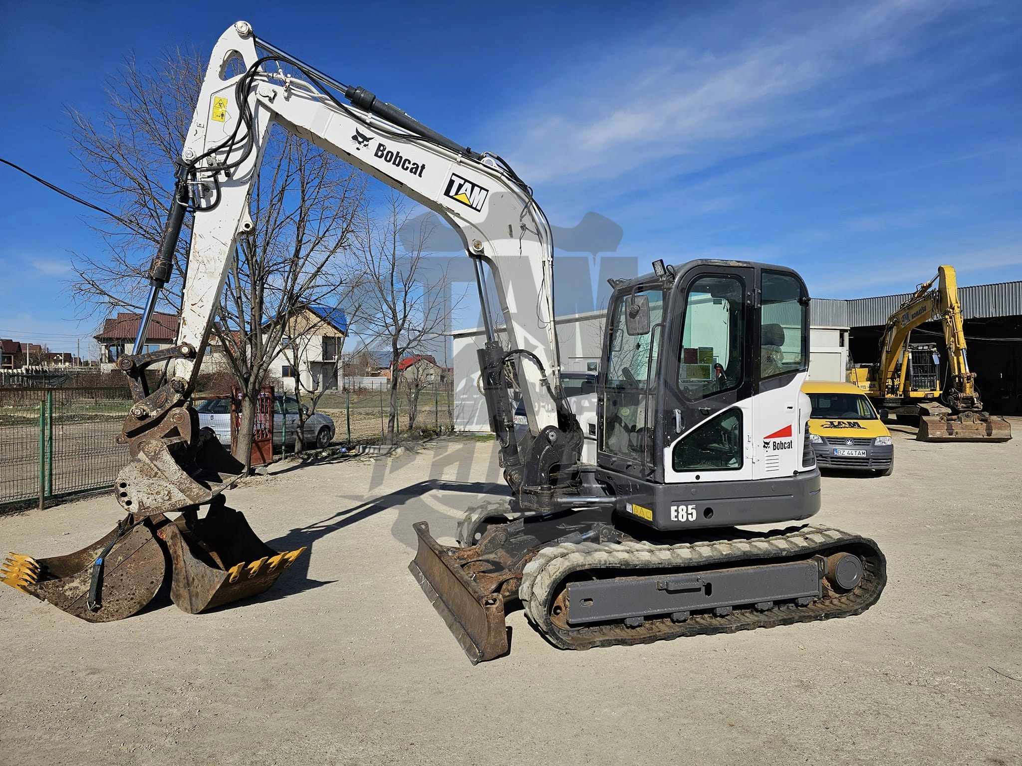 BOBCAT E85